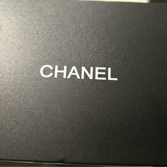 Chanel pink & ecru tweed sneakers size 40 - Picture 2 of 4